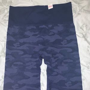 Cool & Comfy VS PINK Leggings